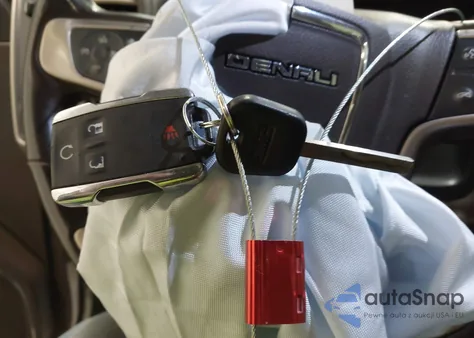 2018 GMC Sierra 1500 Denali z USA, uszkodzony, nr VIN 3GTU2PEJ0JG559731